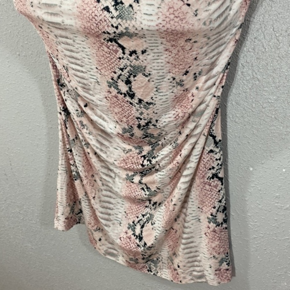 Isabella Oliver for a Pea in the Pod pink snake print midi dress - Picture 7 of 11